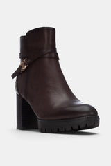 BOTIN HEBILLA MARRON DORA