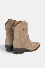 BOTIN TACHUELAS TAUPE PEPA