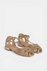 ZAPATO BAJO TIRAS GOLD MELANIA