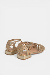 ZAPATO BAJO TIRAS GOLD MELANIA