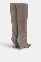 BOTA TACÓN ESCULTURAL GREY CALA